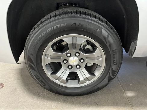 Used 2019 Chevrolet Tahoe LT w/ Off-Road Package AWD/4WD image 28