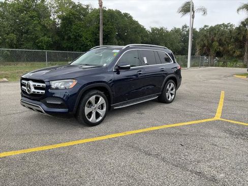 Used 2020 Mercedes-Benz GLS 450 4MATIC image 4