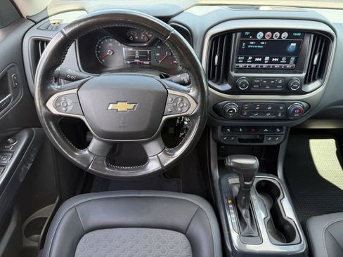 Used 2016 Chevrolet Colorado Z71 RWD image 11