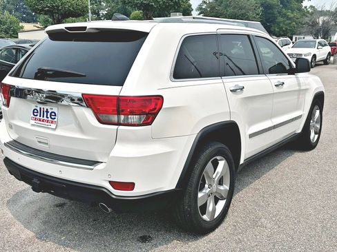 Used 2011 Jeep Grand Cherokee Overland AWD/4WD image 8