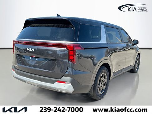New 2026 Kia Carnival image 5