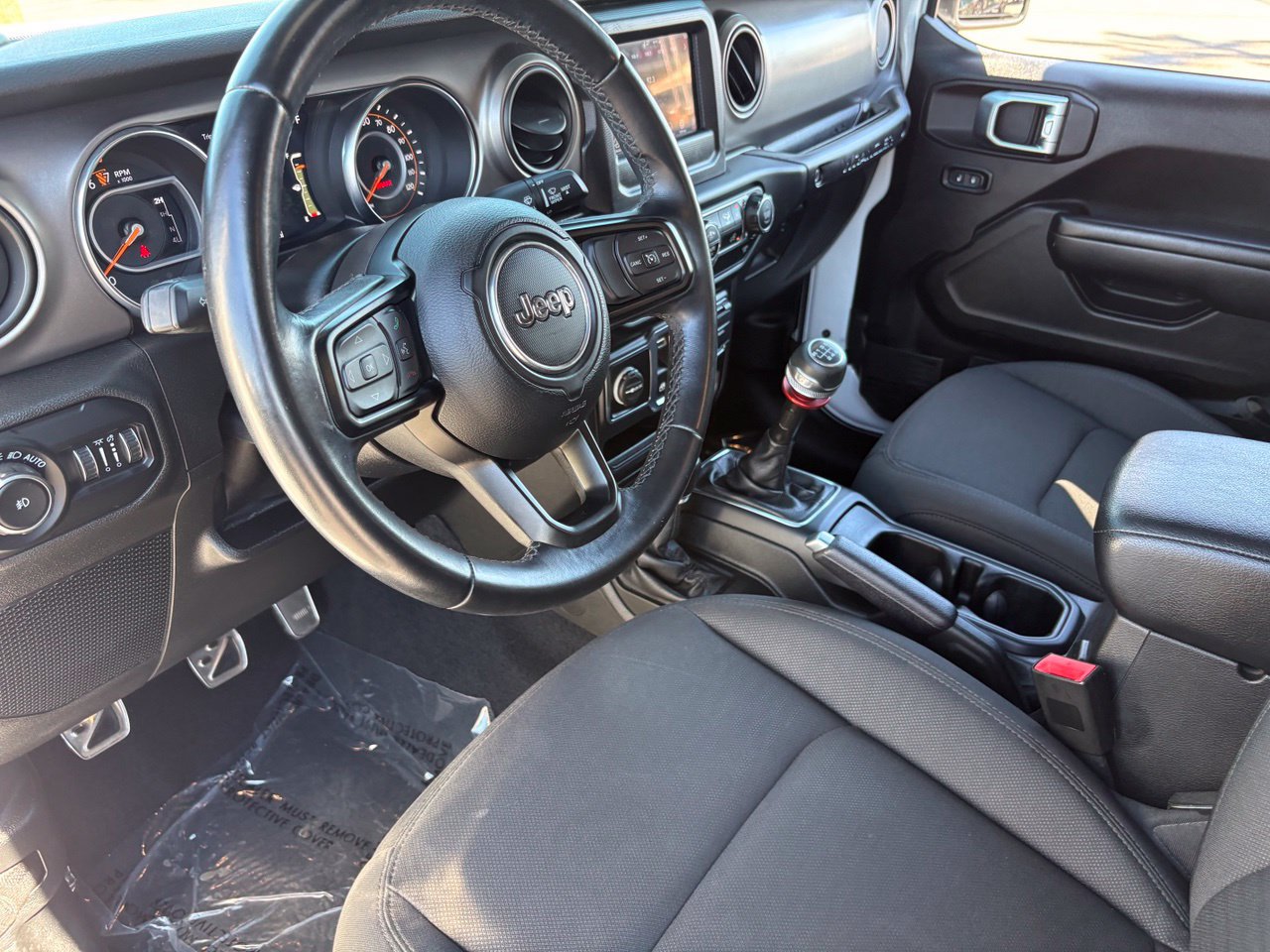 Used 2020 Jeep Wrangler Sport AWD/4WD image 18