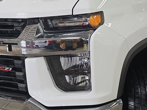 Used 2022 Chevrolet Silverado 2500 LT w/ Convenience Package image 32