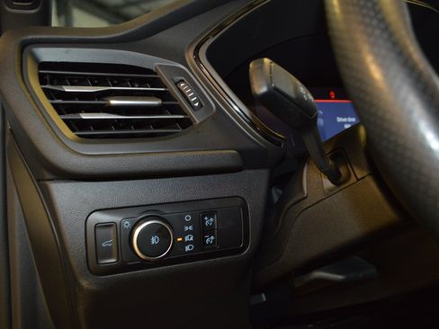 Used 2025 Ford Escape ST-Line Select AWD/4WD image 16