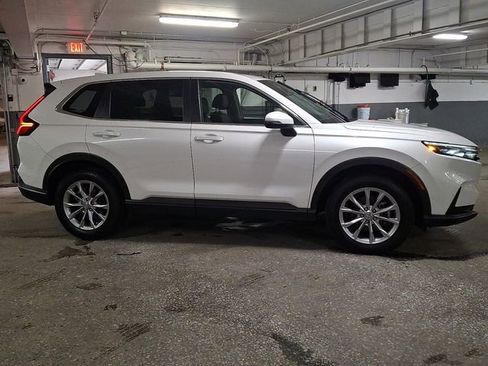 Used 2023 Honda CR-V EX-L image 7