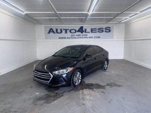 Used 2018 Hyundai Elantra SEL w/ Cargo Package FWD image 1