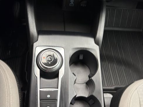 Used 2022 Ford Escape SE w/ Convenience Package image 23