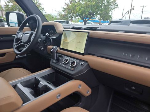 New 2025 Land Rover Defender 110 V8 image 13