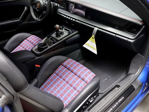 Certified 2026 Porsche 911 Carrera T RWD image 34
