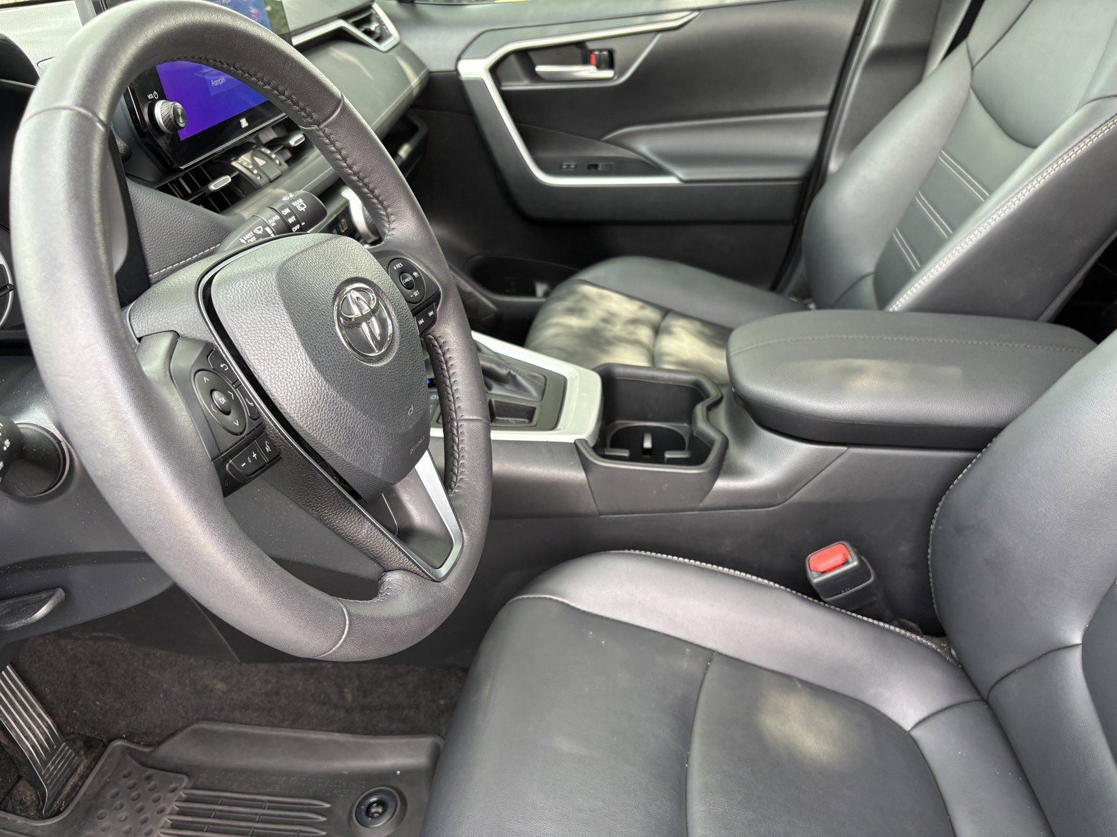 Used 2024 Toyota RAV4 XLE Premium w/ Weather Package AWD/4WD image 14