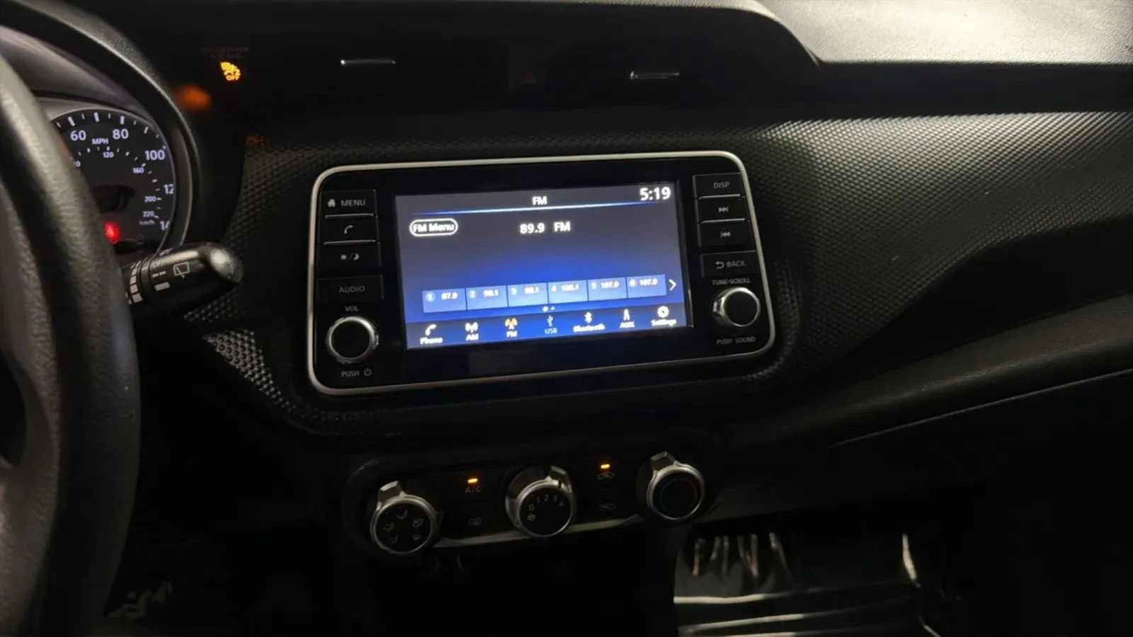 Used 2024 Nissan Kicks S FWD image 13