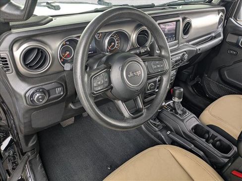 Certified 2023 Jeep Gladiator Sport image 10