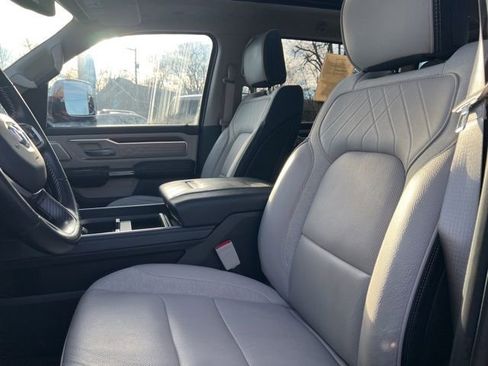 Used 2024 RAM 1500 Limited image 3