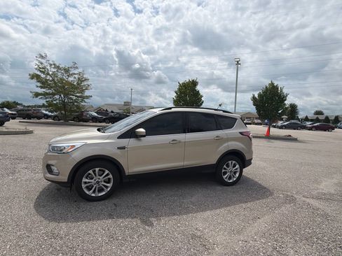 Used 2018 Ford Escape SEL AWD/4WD image 24