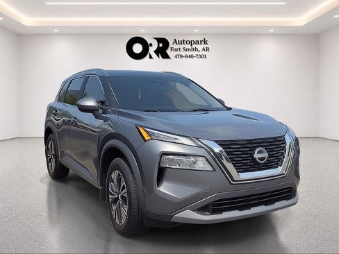 Used 2023 Nissan Rogue SV w/ SV Premium B Package FWD image 1