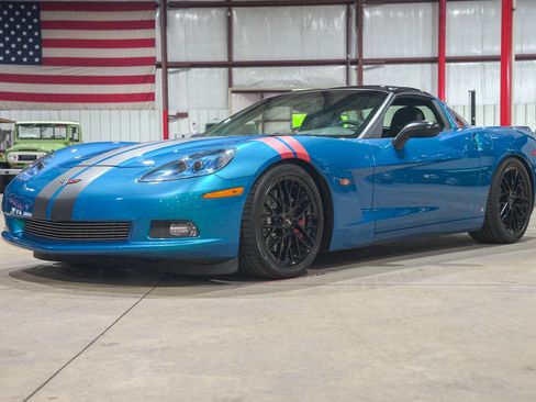 Used 2008 Chevrolet Corvette Coupe w/ Preferred Equipment Group RWD image 1