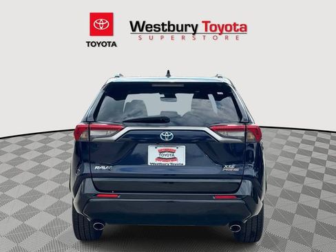 Certified 2021 Toyota RAV4 XSE w/ Weather Package AWD/4WD image 9