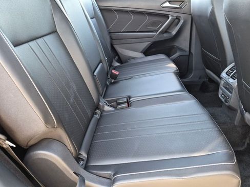Used 2024 Volkswagen Tiguan SE R-Line FWD image 16
