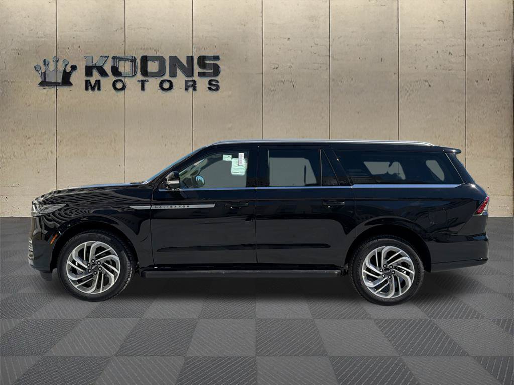 New 2027 Lincoln Navigator L Premier AWD/4WD image 4