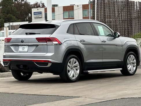 Certified 2023 Volkswagen Atlas Cross Sport SE FWD image 4