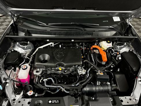 Certified 2025 Toyota RAV4 XLE image 9
