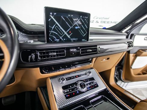 Used 2023 Lincoln Aviator Black Label w/ Dynamic Handling Package image 40