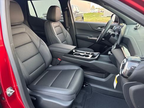 New 2026 Chevrolet Equinox LT w/ Convenience Package II image 12