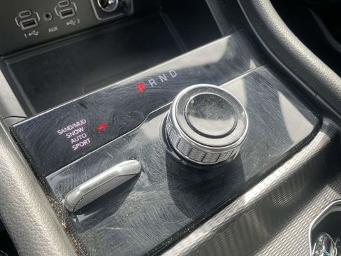 Certified 2024 Jeep Grand Cherokee L Limited w/ Luxury Tech Group II image 43