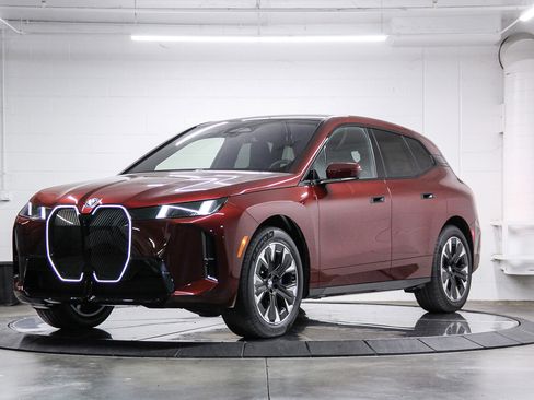 New 2026 BMW iX xDrive45 w/ M Sport Package AWD/4WD image 3