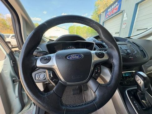 Used 2013 Ford C-MAX SE image 16