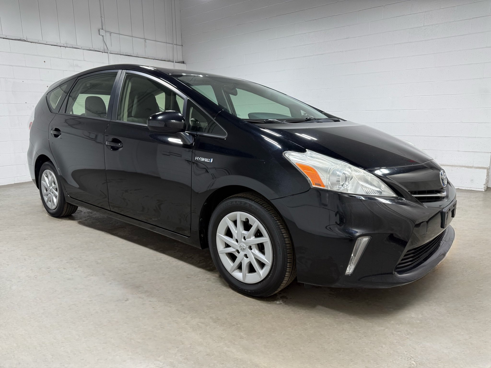 Used 2012 Toyota Prius V Three FWD image 3