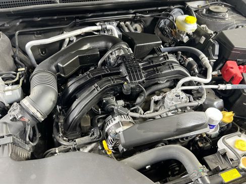 Used 2023 Subaru Outback Premium image 28