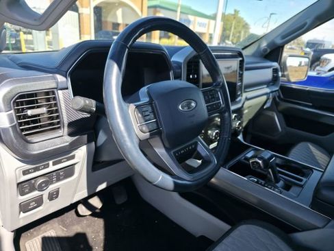 Used 2022 Ford F150 Limited image 12