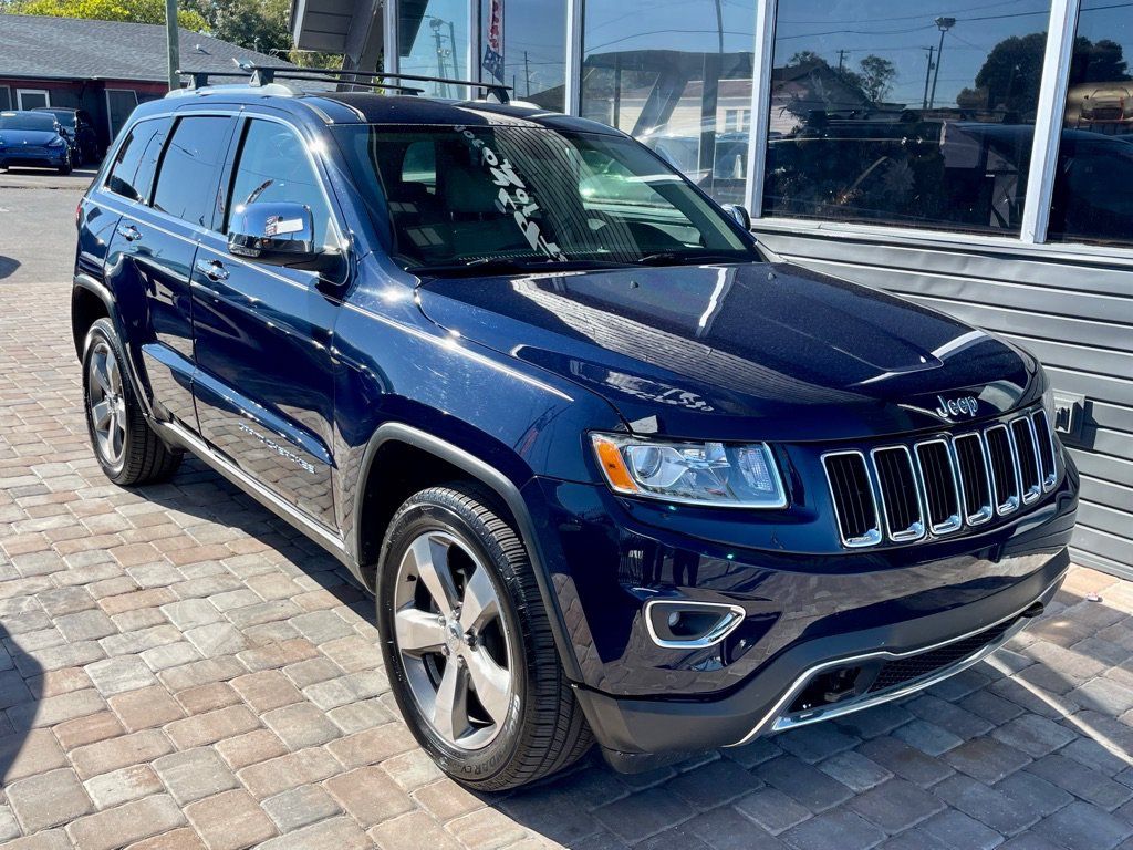Used 2016 Jeep Grand Cherokee Limited AWD/4WD image 3