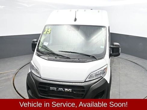 Used 2025 RAM ProMaster 2500 w/ Convenience Group image 23