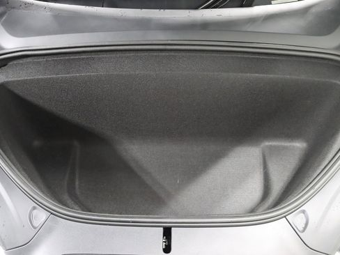 Used 2022 Tesla Model X image 40