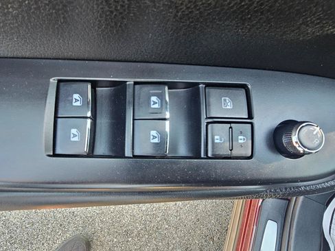 Used 2018 Toyota Highlander Limited Platinum AWD/4WD image 32
