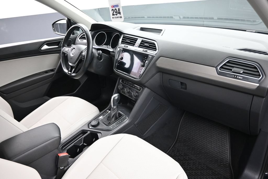 Used 2019 Volkswagen Tiguan SEL AWD/4WD image 23
