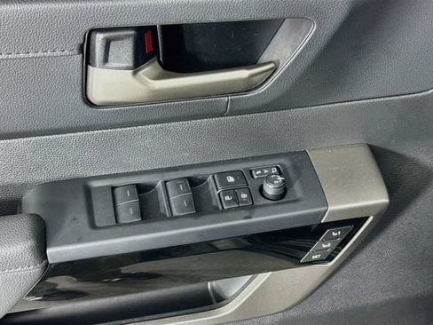 Certified 2025 Toyota Tundra Limited AWD/4WD image 19