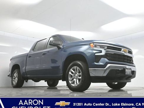 Used 2024 Chevrolet Silverado 1500 LT AWD/4WD image 2