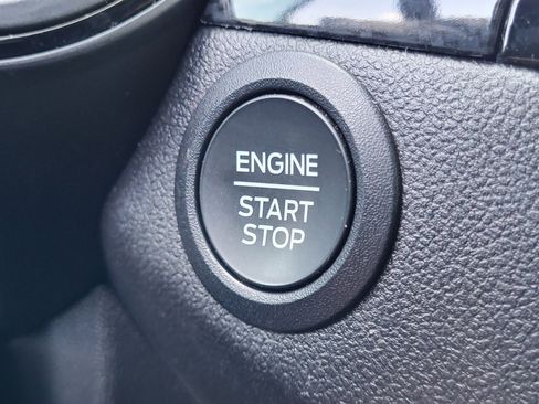 Certified 2025 Ford Escape ST-Line FWD image 25