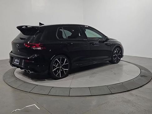 Used 2024 Volkswagen Golf R image 5