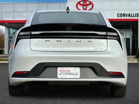 New 2026 Toyota Prius Plug-In Hybrid image 6