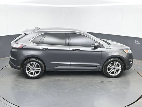 Used 2017 Ford Edge Titanium w/ Technology Package FWD image 39