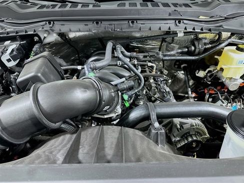 New 2026 Ford F250 XL w/ XL Chrome Package image 18