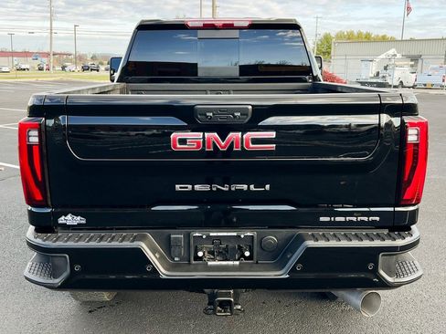 Used 2025 GMC Sierra 2500 Denali image 10