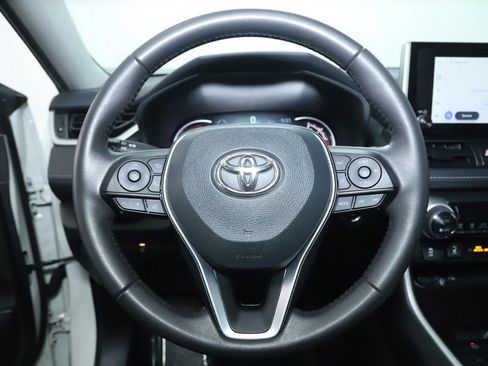 Used 2025 Toyota RAV4 XLE image 22