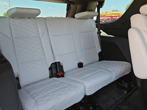 Used 2026 Cadillac Escalade V w/ LPO, ONYX Package AWD/4WD image 19