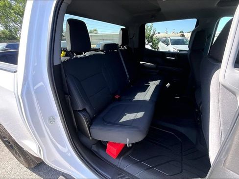Used 2022 Chevrolet Silverado 1500 Custom Trail Boss AWD/4WD image 36