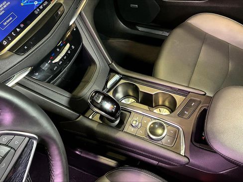 Used 2024 Cadillac XT5 Premium Luxury FWD image 18